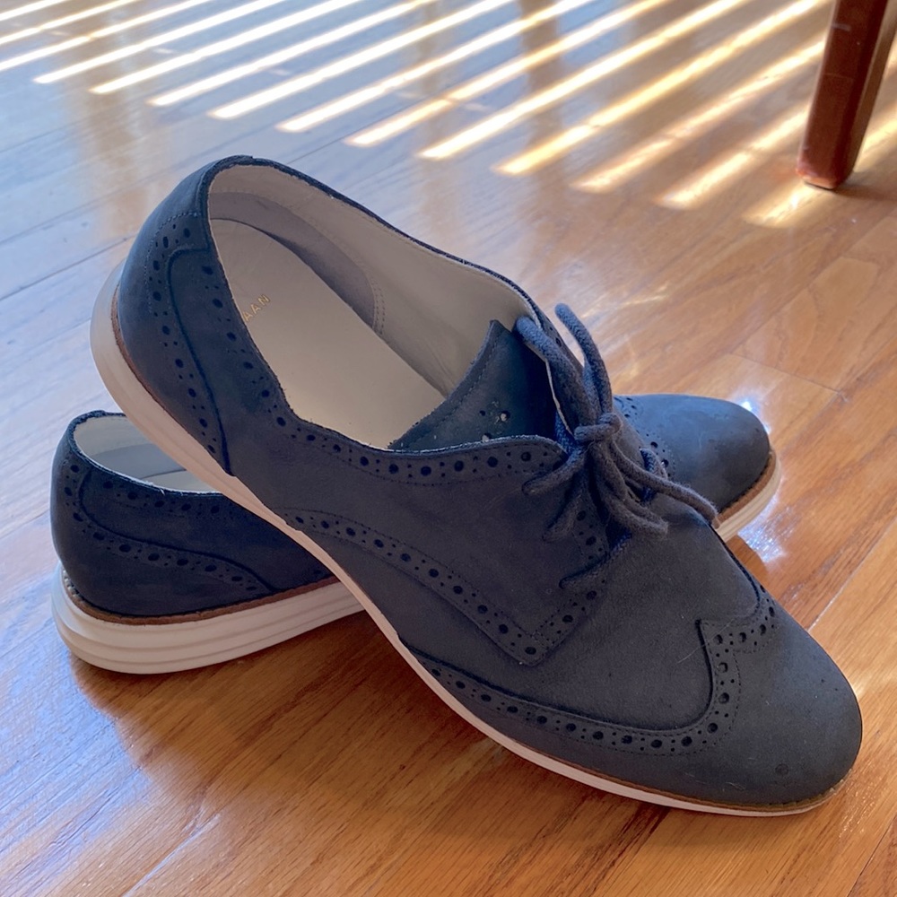 Immaculate Cole Haan Women’s shoes 👟 size 9b